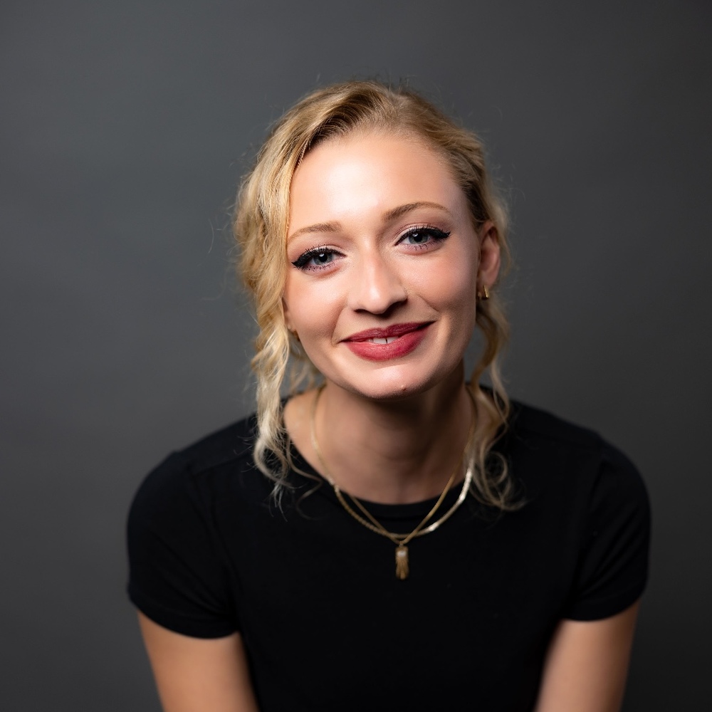 Meet your Posher, Caroline